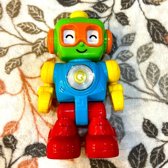 Robot - Picture 1 of 6